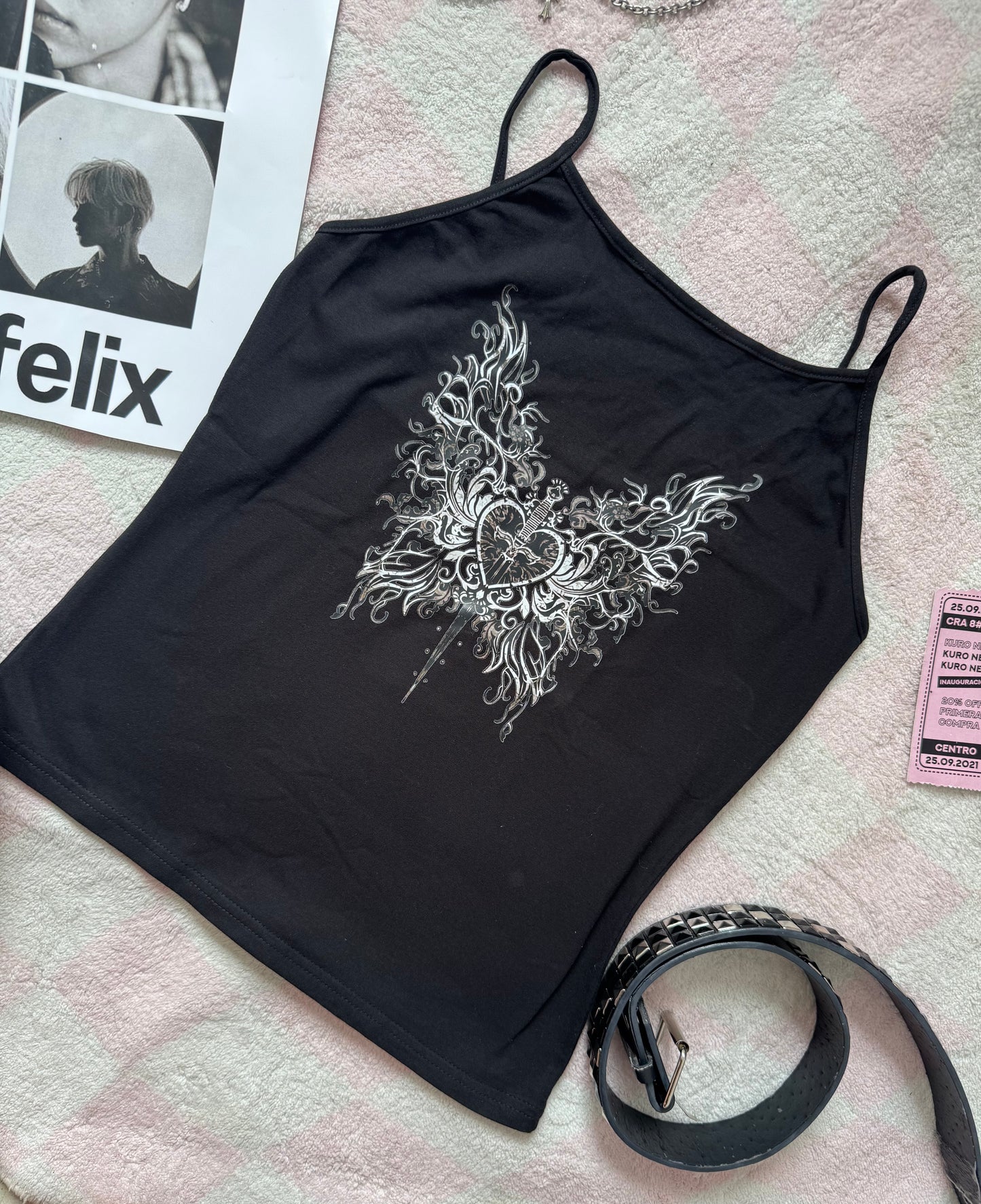 TOP NEGRO DE TIRAS GRUNGE