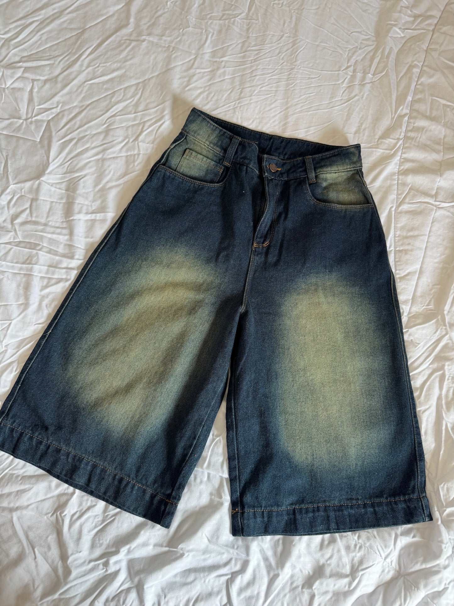 BERMUDA DE JEAN AZUL