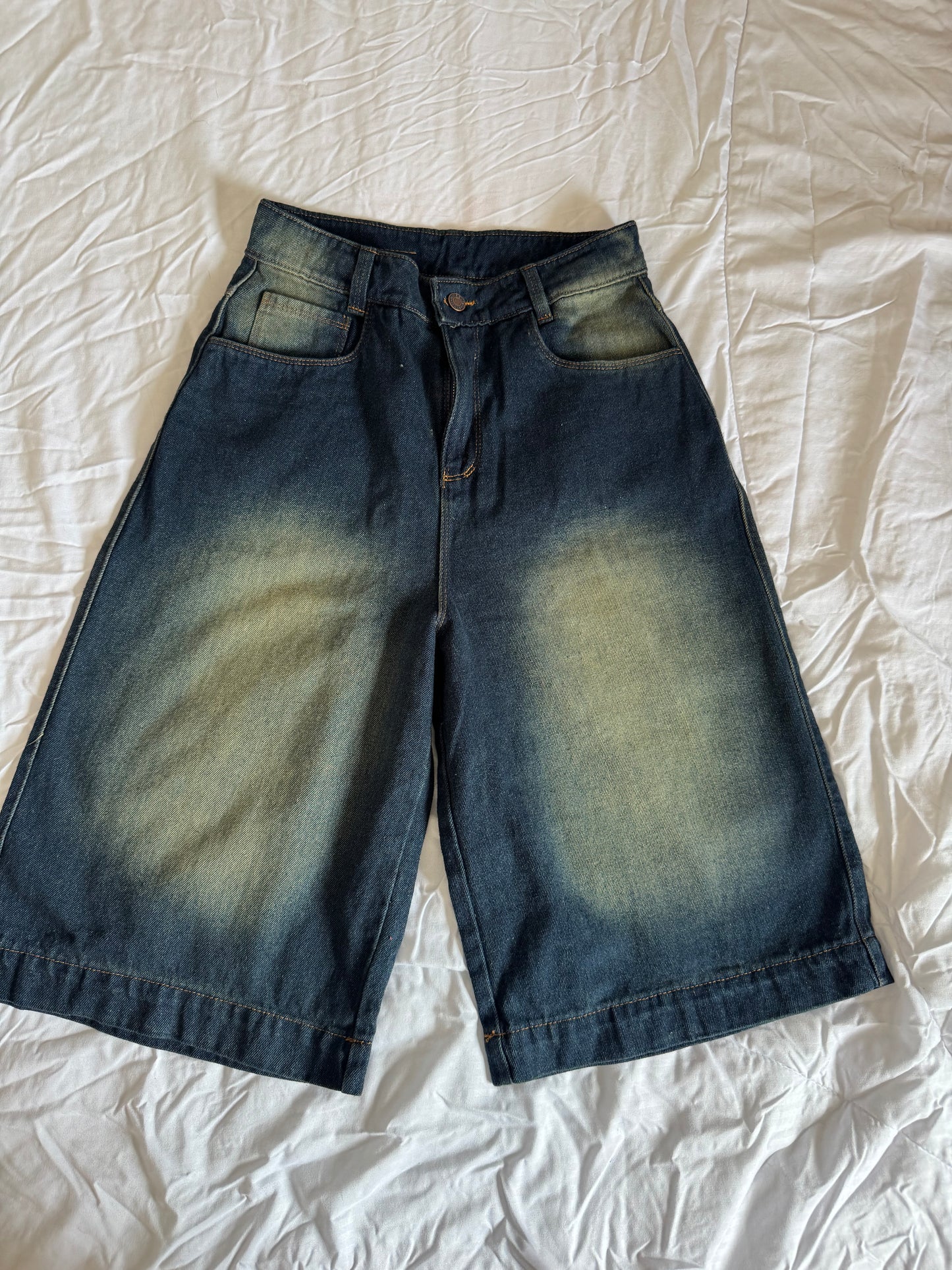 BERMUDA DE JEAN AZUL