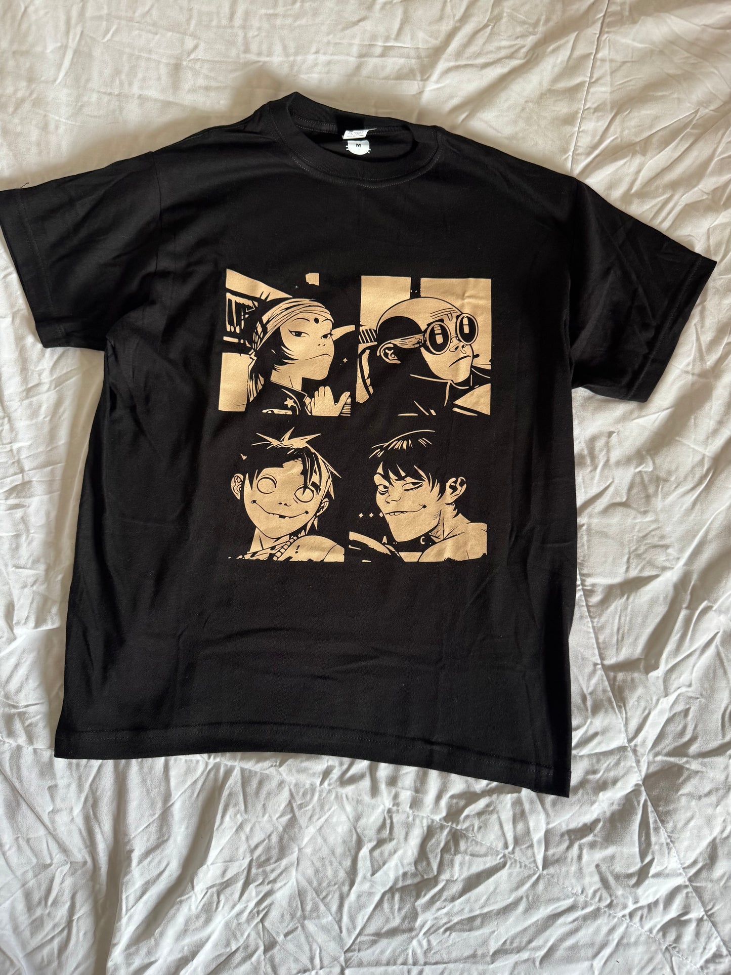 CAMISETA GORILLAZ MOUNTAIN TOUR
