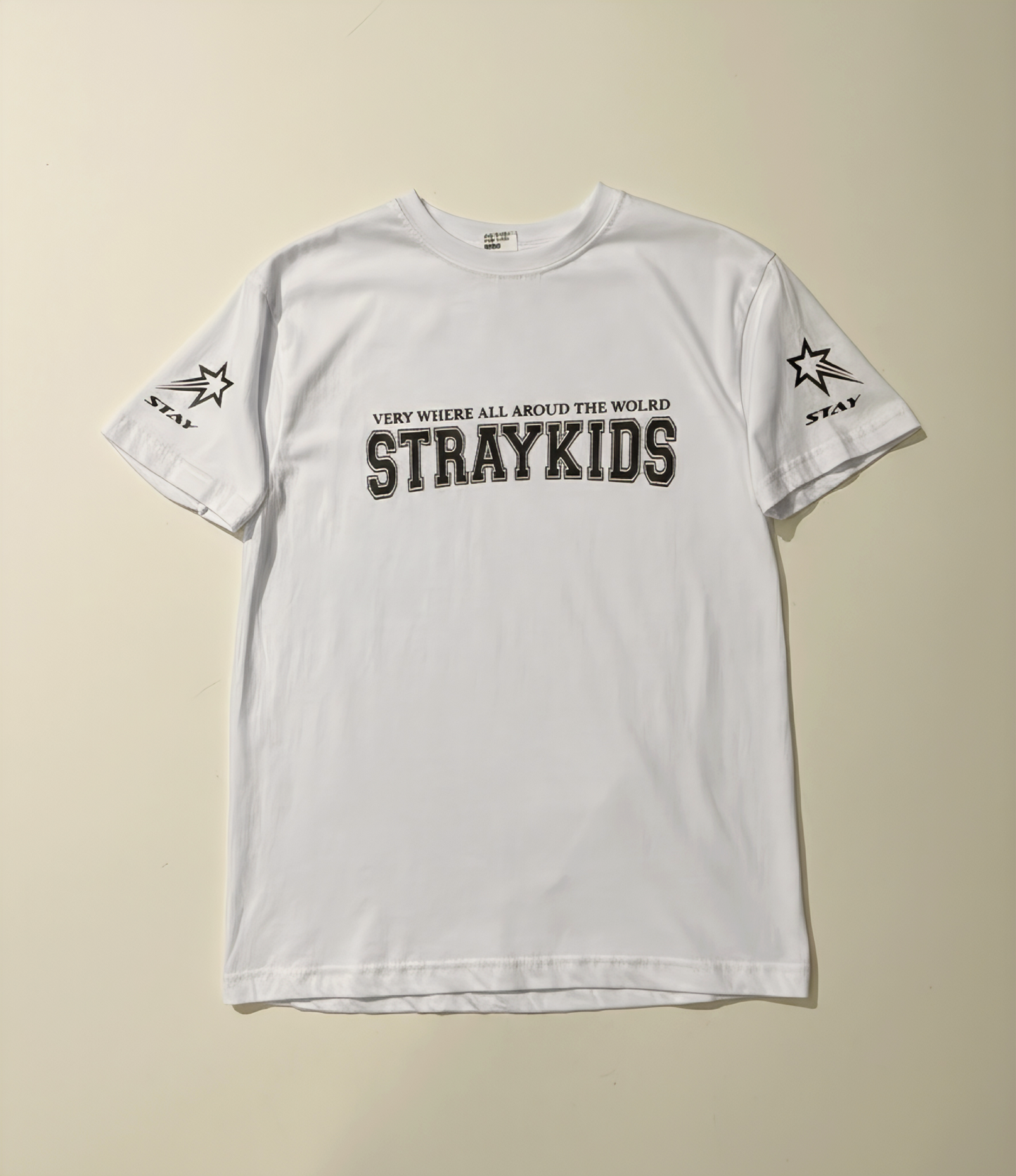 CAMISETA STRAY KIDS BLANCA
