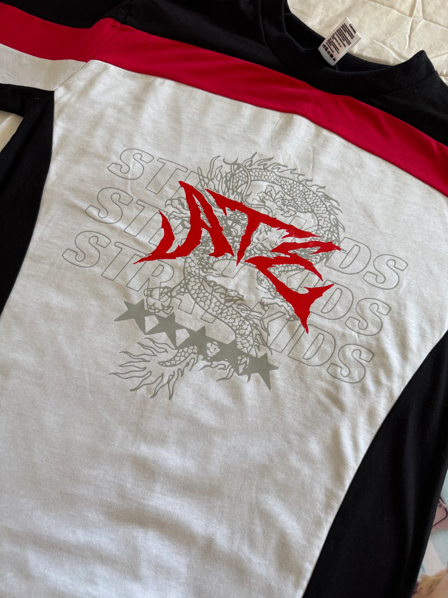 CAMISETA ATE STRAY KIDS