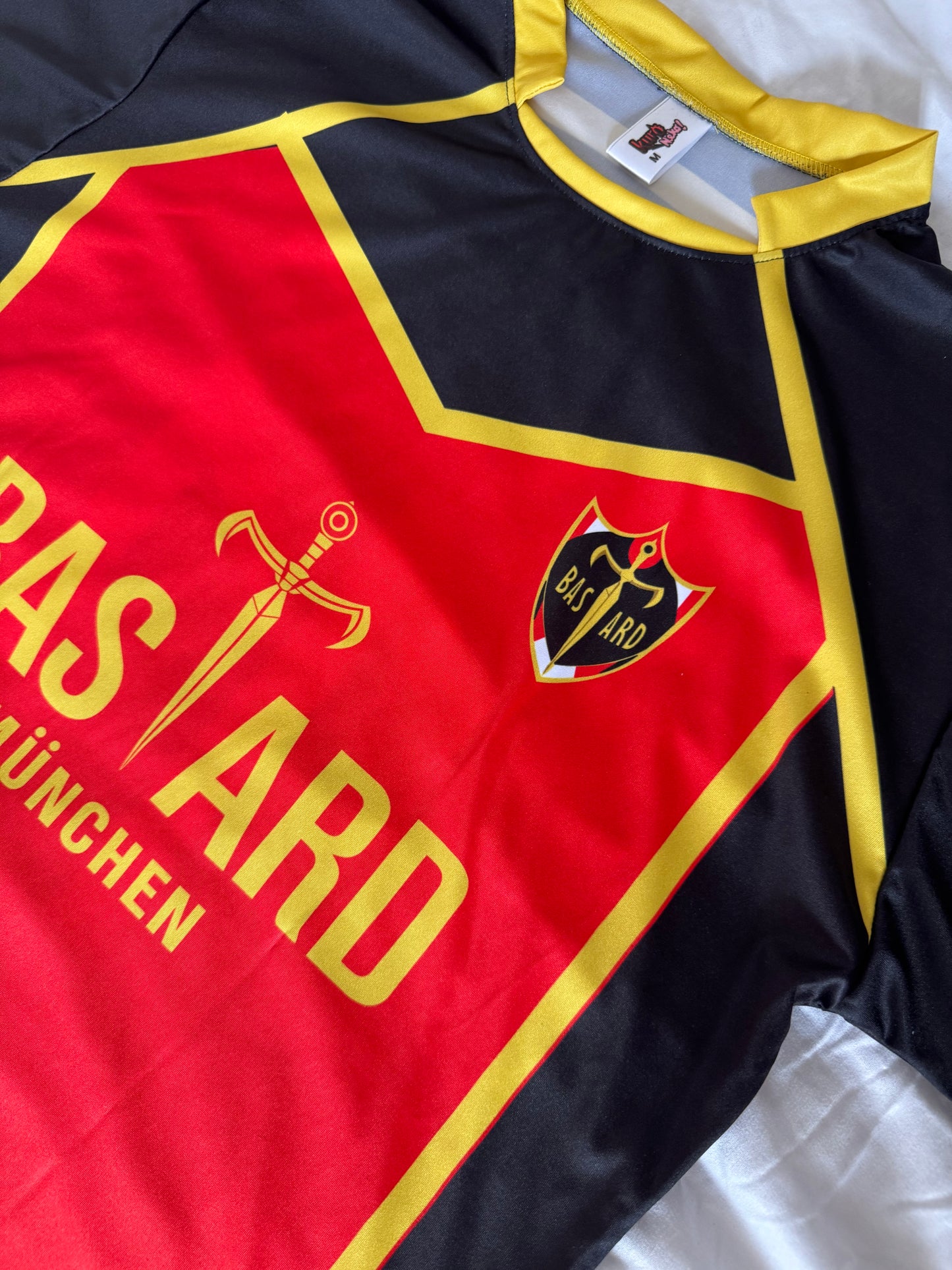 CAMISETA ISAGI BASTARD